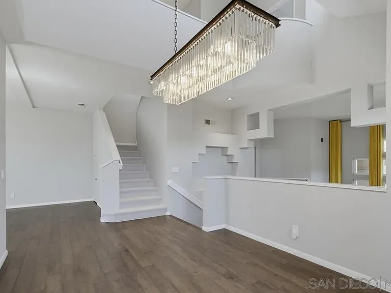 7130 Calabria Ct #E — Photo 18