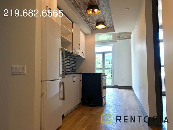 2nd image of 340 Evergreen Ave APT 316