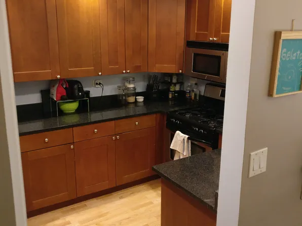 2038 N Spaulding Ave #G, Chicago, IL 60647