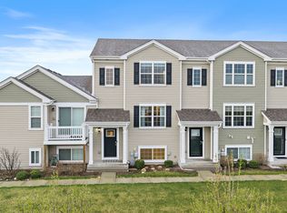 2563 Bella Dr, Pingree Grove, IL 60140