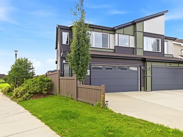 2119 Price Lndg SW, Edmonton, AB T6W 3W1