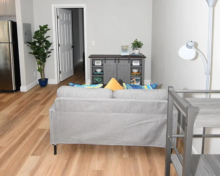 310 Pine St — Photo 19