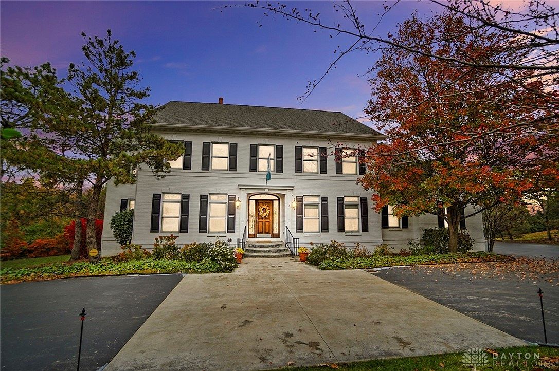 3 Linden Ave, Cincinnati, OH 45246 | Zillow