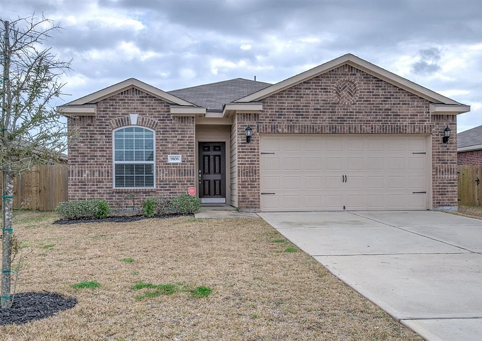1st image of 9106 Stagewood Dr