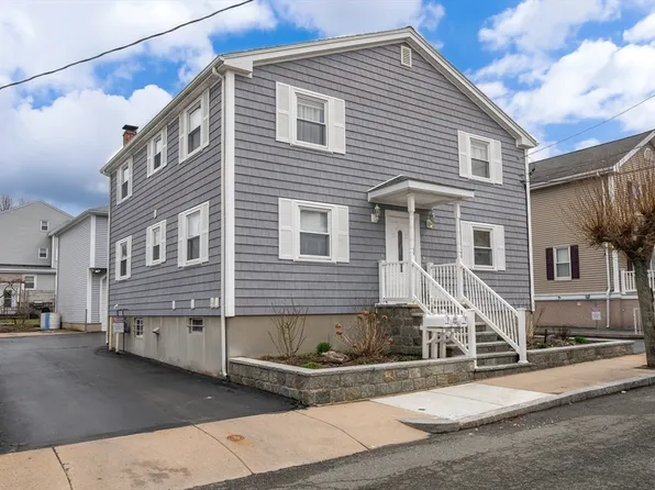 9 Shamrock St, Peabody, MA 01960