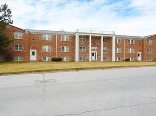 13322 Kingswood Dr #14, Omaha, NE 68144