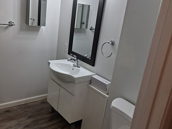 5th image of 6528 N 17th Ave #5