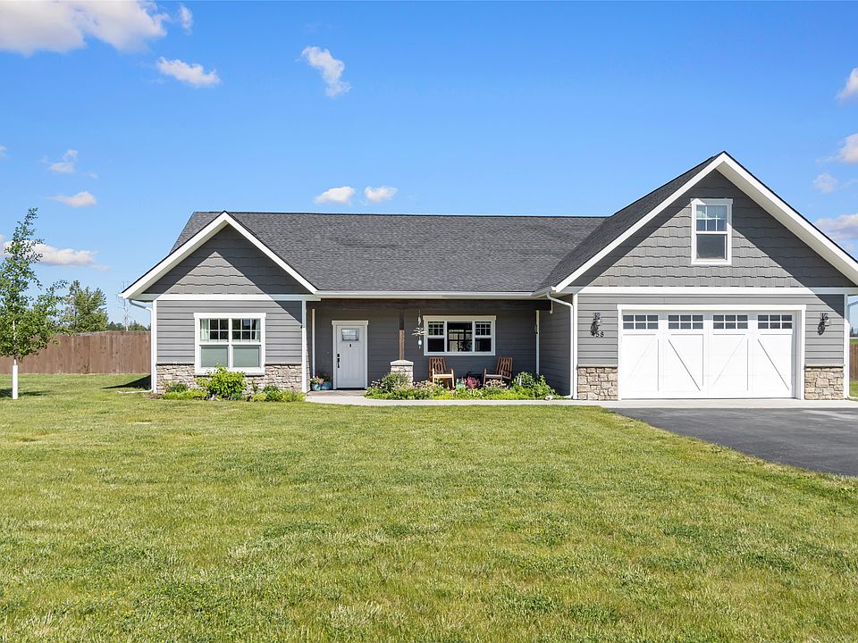 1st image of 458 McWenneger Dr