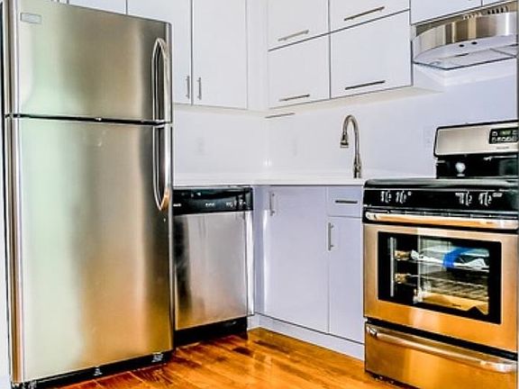 3rd image of 279 6th St #2