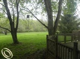 11168 Horton Rd, Holly, MI 48442