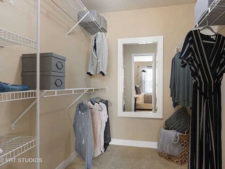 37 Kensington Cir #204 — Photo 18