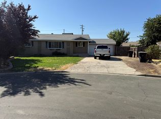 639 S View Ave, Visalia, CA 93292