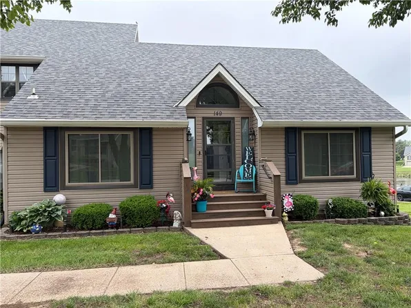 149 Stonebridge Ln, Smithville, MO 64089
