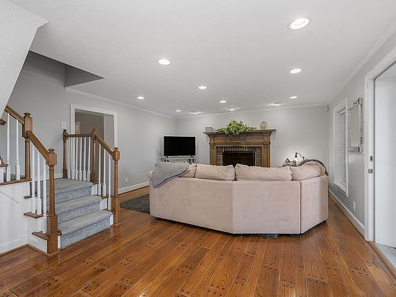 5th image of 1824 Puckett Point Rd