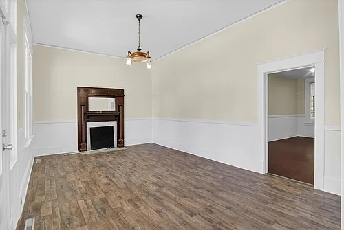 114 Forest Ave Photo 1