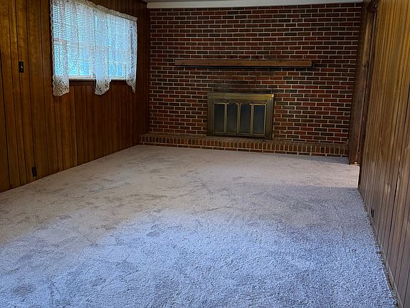 2nd image of 115 Jenkins Dr