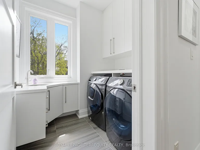 130 Edgecroft Rd — Photo 31