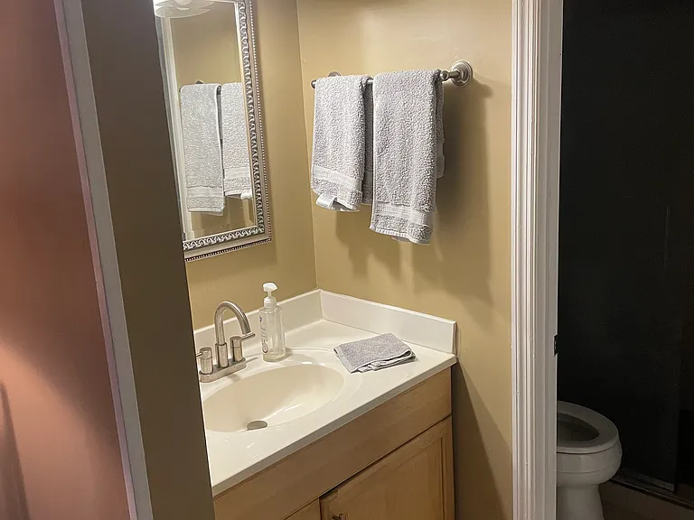116 Edgewater Ln — Photo 10