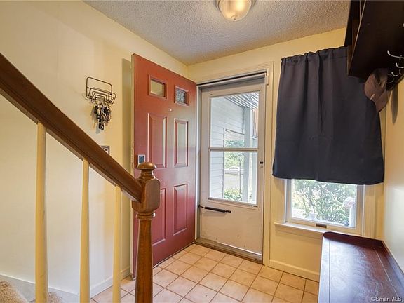 4th image of 73 Fox Hollow Dr #73