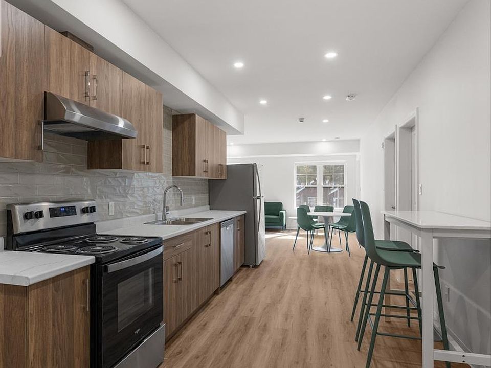 1st image of 185 Randolph Pl #104