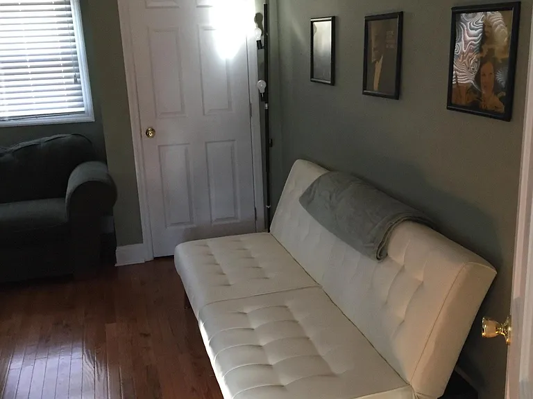 3201 Kinross Ave — Photo 13