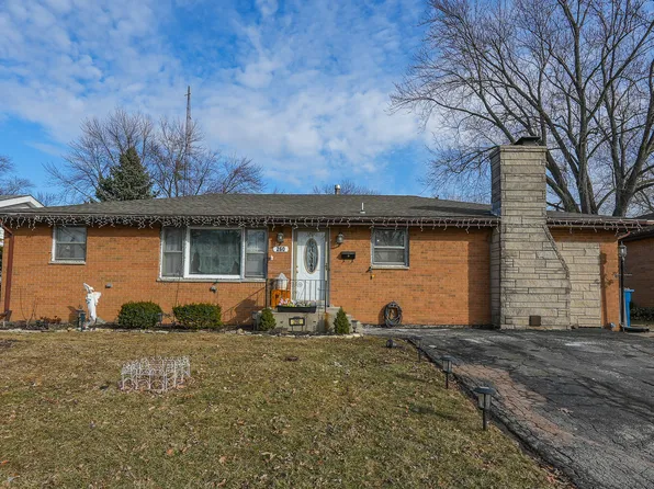 260 W Country Ct, Bourbonnais, IL 60914