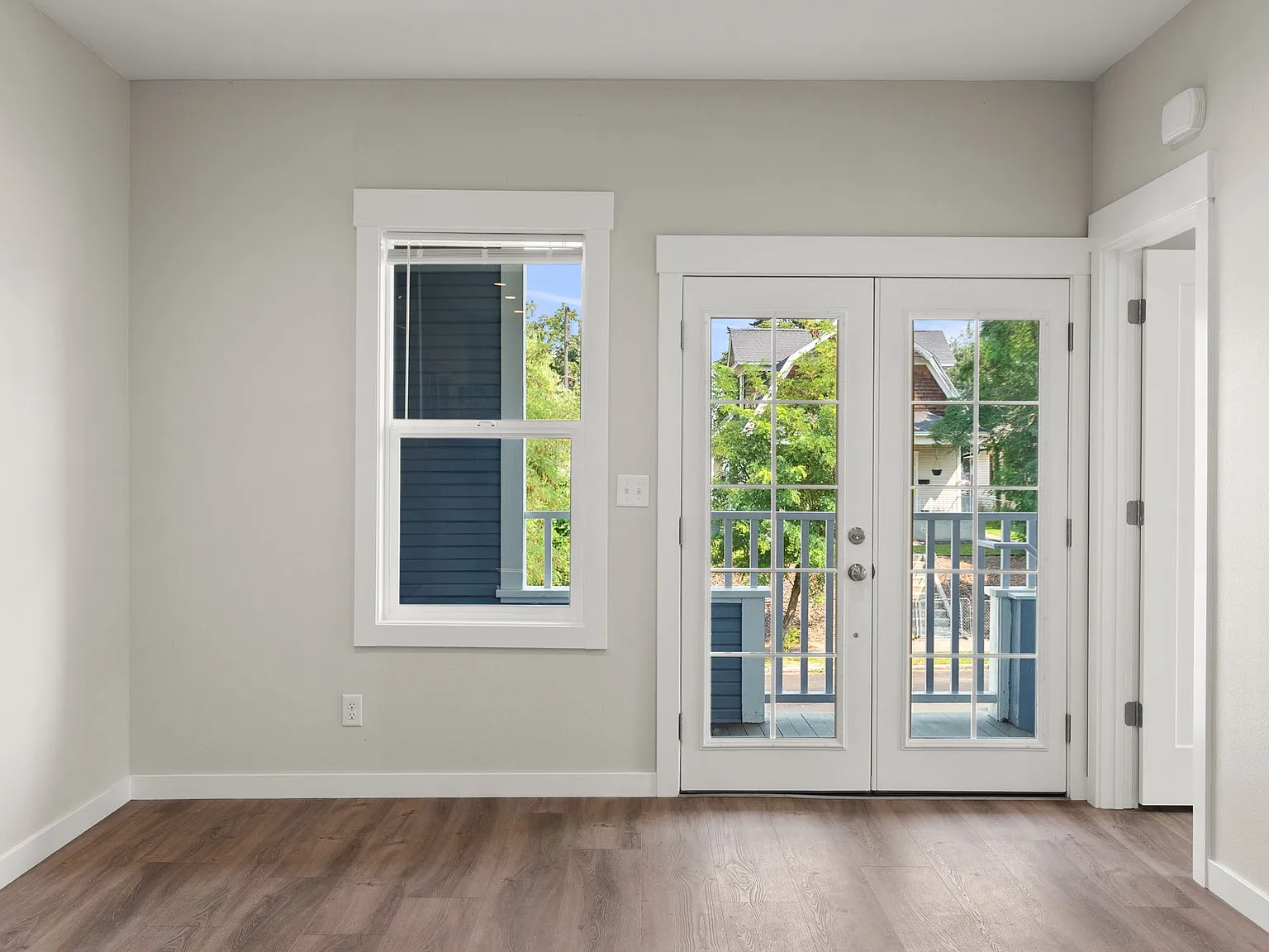 2 bed, 550 sqft, $1,450 — Photo 2