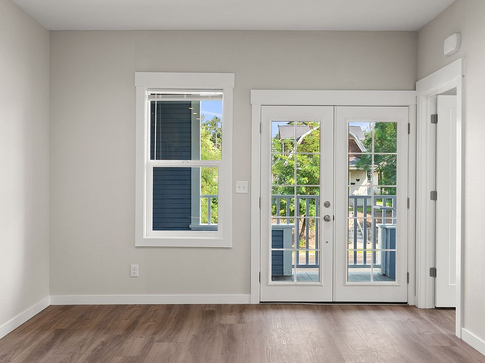 1st image of 717 W Spofford Ave #201
