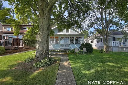 6894 Farrell Dr NE Photo 1