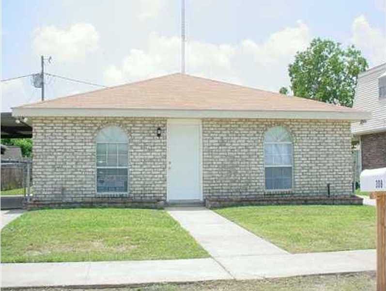 1st image of 308 E Magnolia Dr