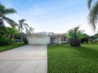 2130 Pelham St NE, Palm Bay, FL 32905