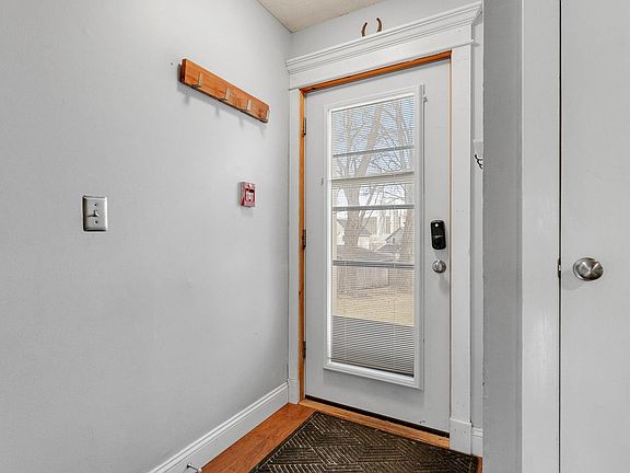 3rd image of 13 Cherry Tree Court