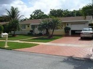 10420 NW 21st St, Pembroke Pines, FL 33026