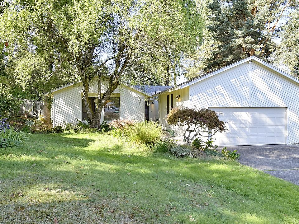 1st image of 2470 Woodhill Ct