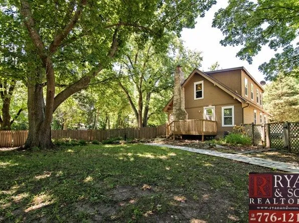 1015 Ivy Ln, Manhattan, KS 66502