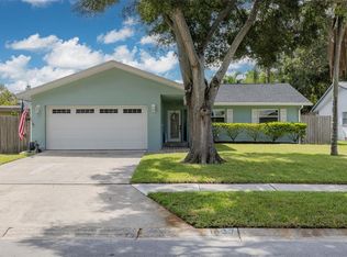 1627 Dale Cir S, Dunedin, FL 34698