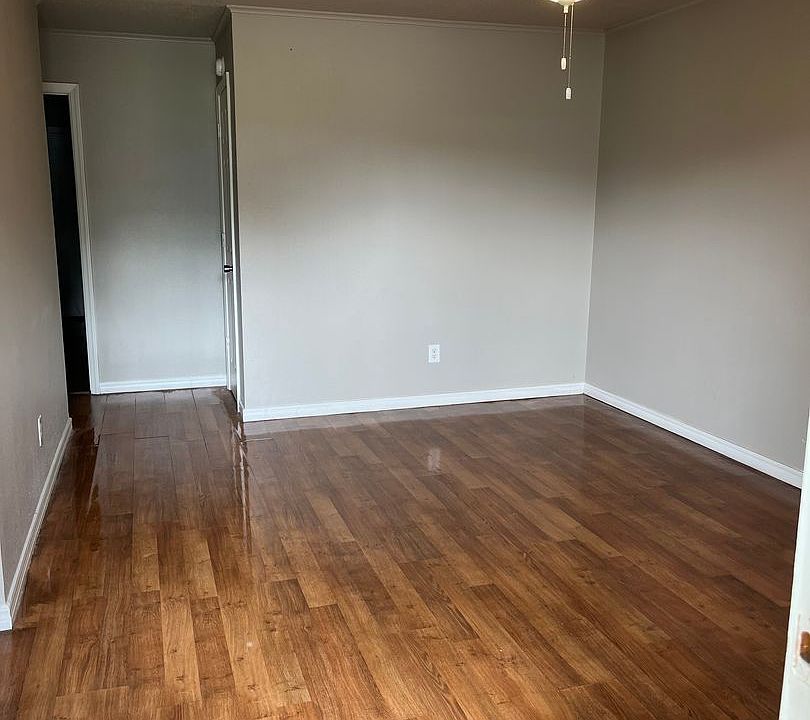 2nd image of 309 S 3rd St #11
