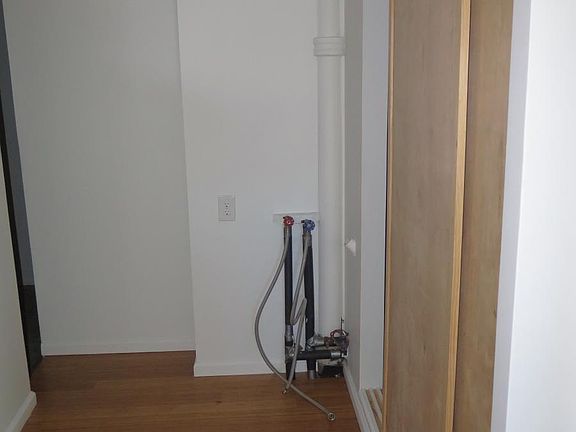 Washer and dryer hookups