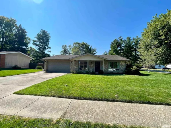 1611 W Taylor Dr, Carbondale, IL 62901