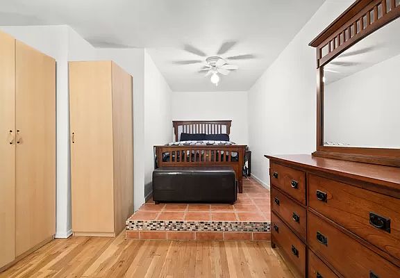 4th image of 435 E 86th St APT 1A