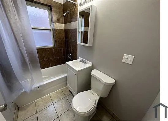 3 bed, $1,860 — Photo 3
