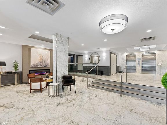4th image of 162 Martindale Rd #605