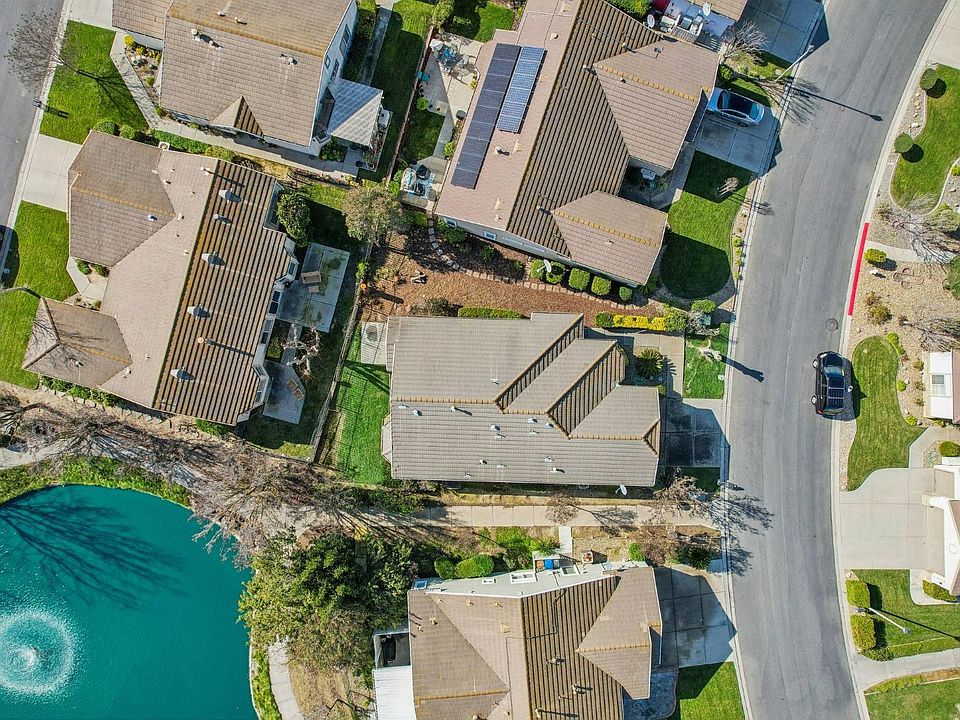1st image of 633 Deerfield Way