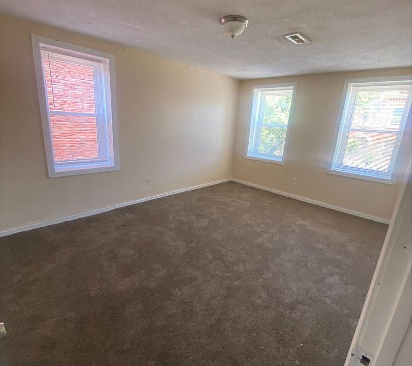 1st image of 3008A Osage St