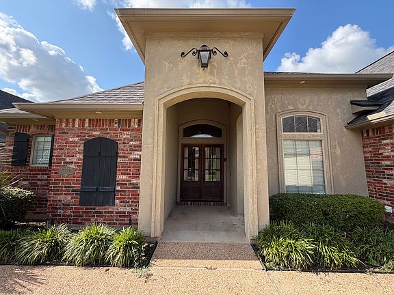 2nd image of 136 Captain Hm Shreve Blvd