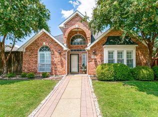 900 Parker Dr, Coppell, TX 75019