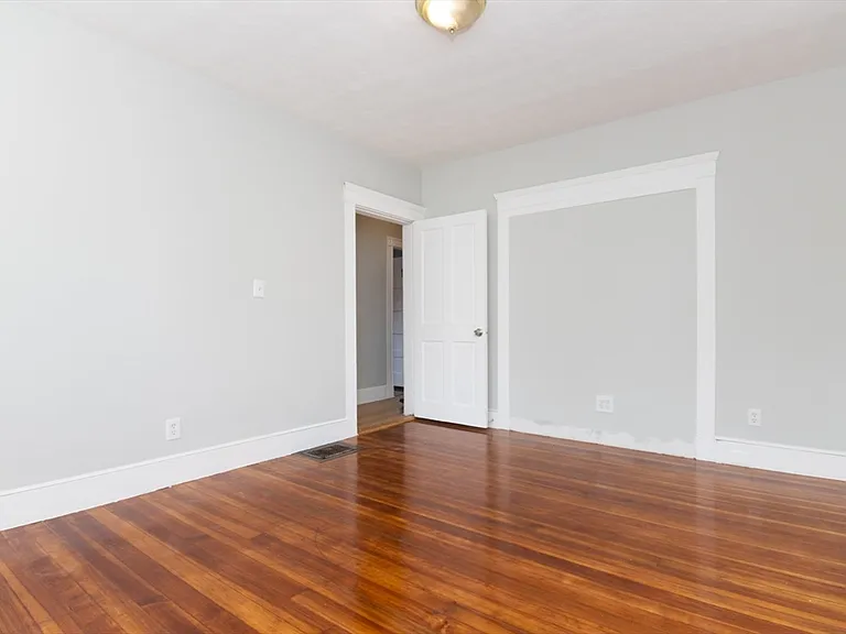 35 Torrey St #3 — Photo 13