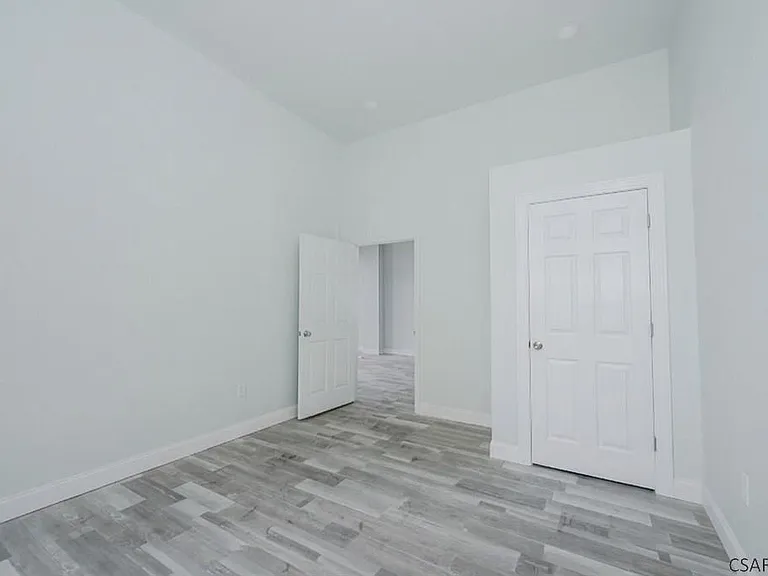 500 Main St #201 — Photo 26