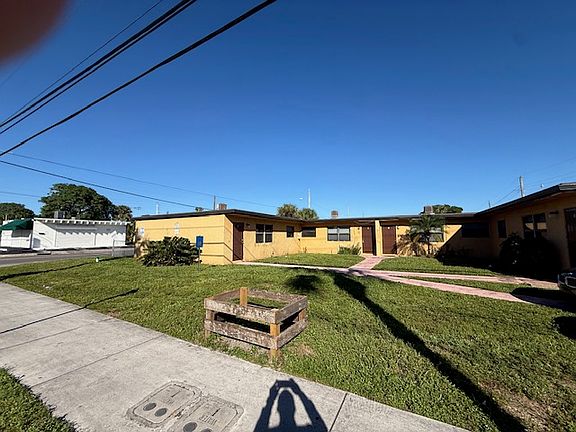 4th image of 2840 Avenue S #A-3