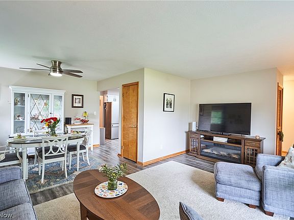 3rd image of 8223 Wesley Dr